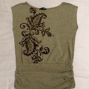 Sleeveless ruched banded bottom top